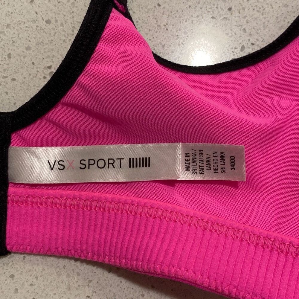 Victoria’s Secret sports bra size 34DDD - Picture 5 of 7